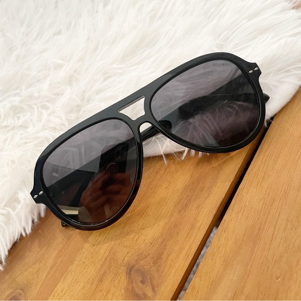 True Religion Black Aviator-Style Sunglasses with Dark Lenses